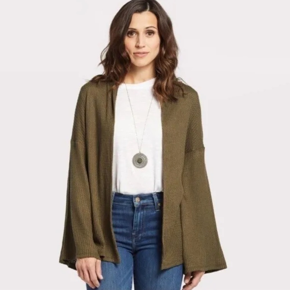 NWT Evereve Sunday in Brooklyn Minnie Waffle Knit Cardigan in Olive Green